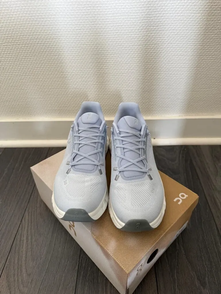Used Look On Running Shoes bike — image 2 of 6
