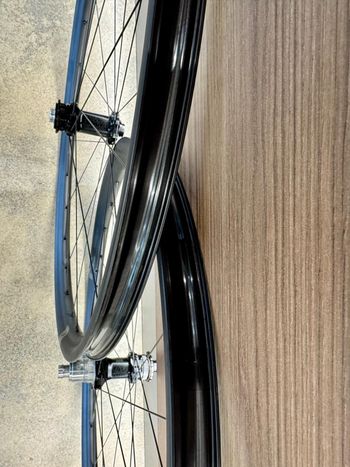 Used Fulcrum Rapid Red Carbon Wheelset 2026 bike — image 4 of 9