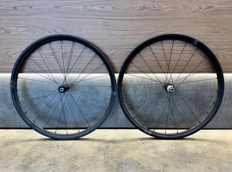 Used Fulcrum Rapid Red Carbon Wheelset 2026 bike — image 1 of 9