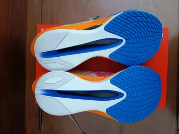 Used Scarpa Nike ZoomX Vaporfly Next% 4 Eliud Kipchoge Edition bike — image 4 of 8