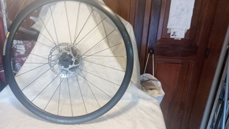 Used Vision SC 3 Copertoncino Tubeless Ready Shimano 11v 2022 bike — image 4 of 5