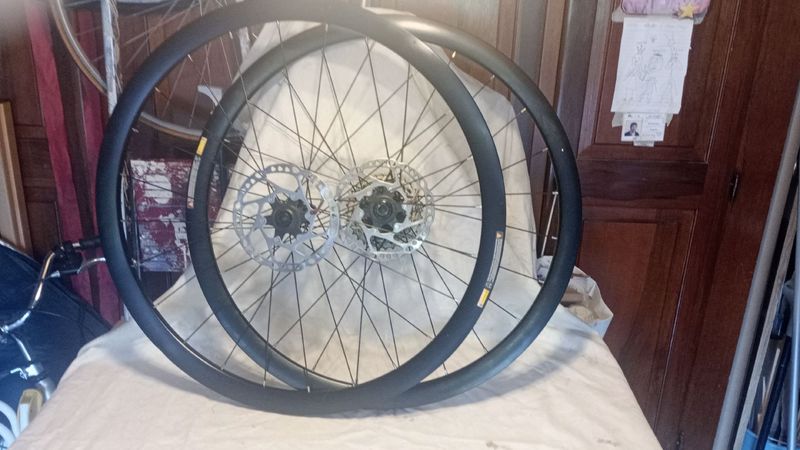 Used Vision SC 3 Copertoncino Tubeless Ready Shimano 11v 2022 Wheels
