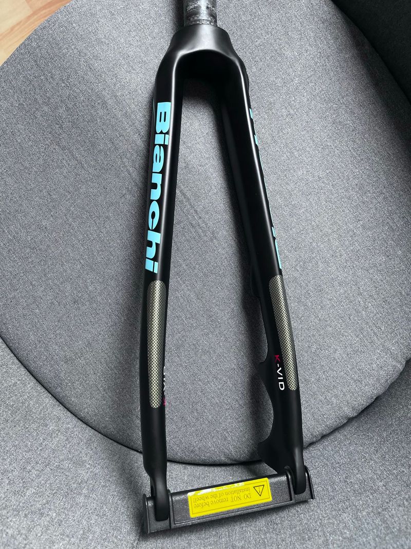 Used Bianchi Impulso Carbon Fork 2017 bike — image 1 of 2