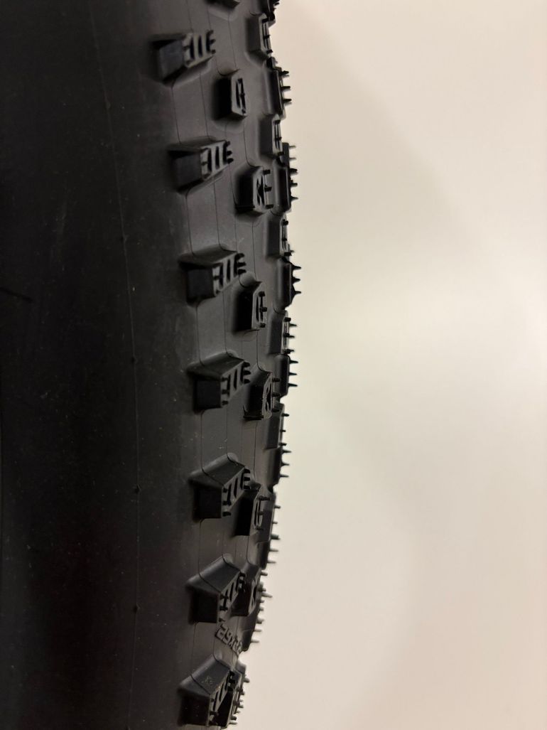 Schwalbe Racing Ray Performance Addix TLR 29 x 2, 25 bike d'occasion — image 6 sur 8