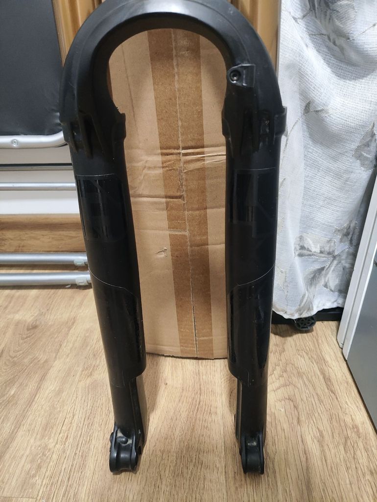 Używany Fox 34 Factory SC Fit4 bike — zdjęcie 13 z 15