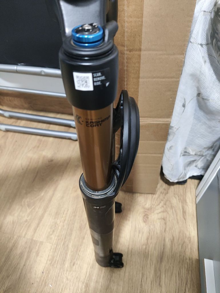 Używany Fox 34 Factory SC Fit4 bike — zdjęcie 15 z 15