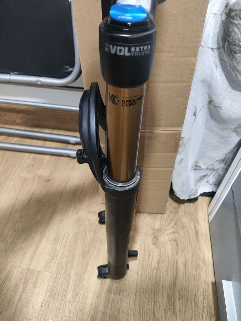 Używany Fox 34 Factory SC Fit4 bike — zdjęcie 11 z 15
