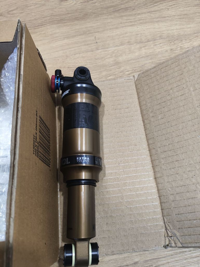 Used Fox Float DPS Factory 190x40 bike — image 8 of 10