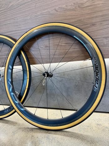 Used Roval Rapide CLX 40 Wheelset bike — image 2 of 6