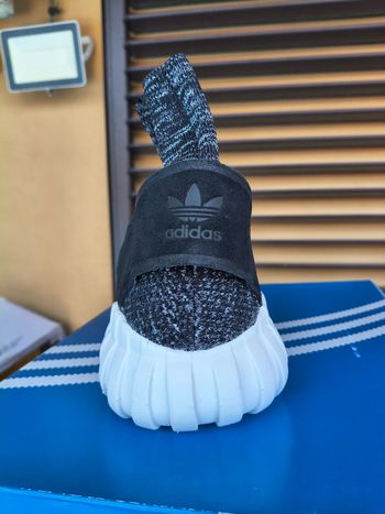 Used Adidas Tubular Doom Black Size 42.5 bike — image 9 of 9