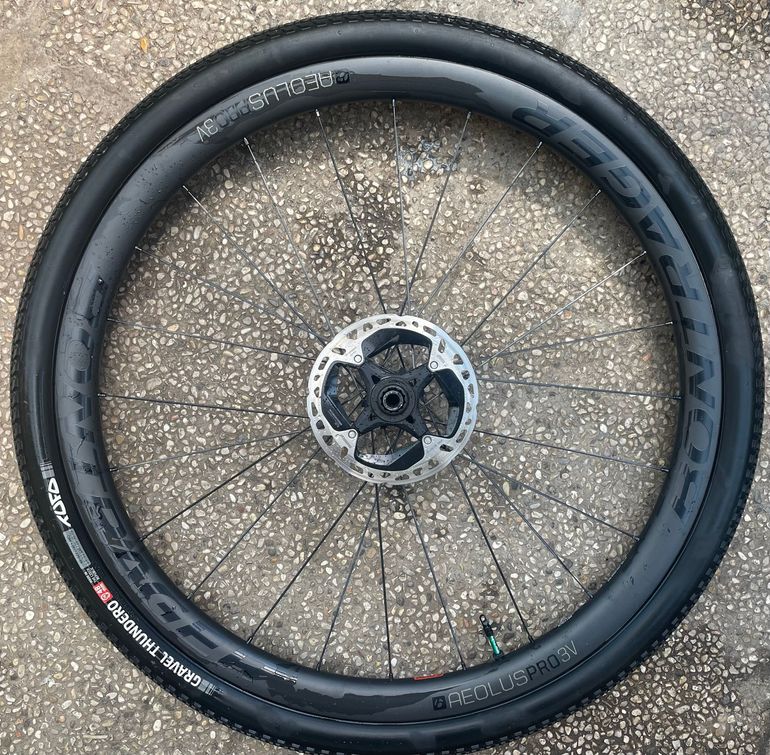 Bontrager Aeolus Pro 3V Wheelset 2022 bike d'occasion — image 2 sur 9