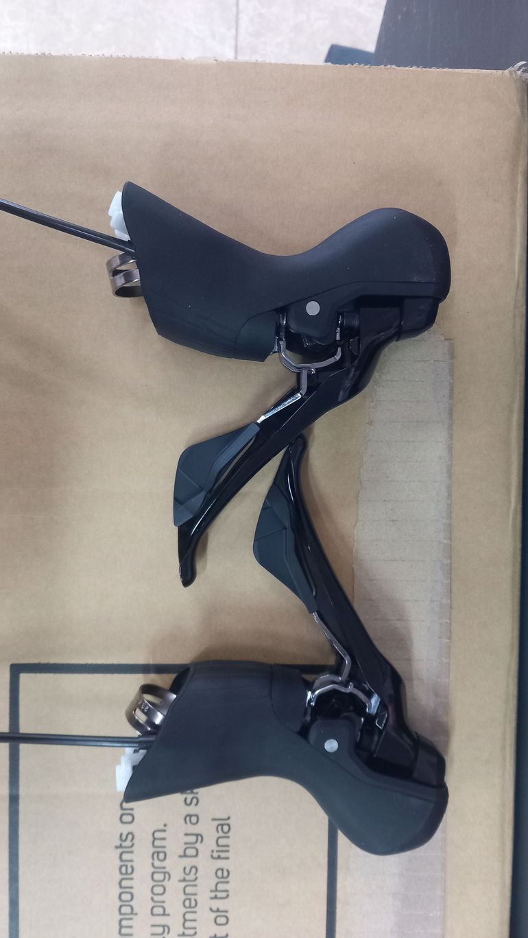 Used Shimano GRX Groupset 2026 bike — image 3 of 15