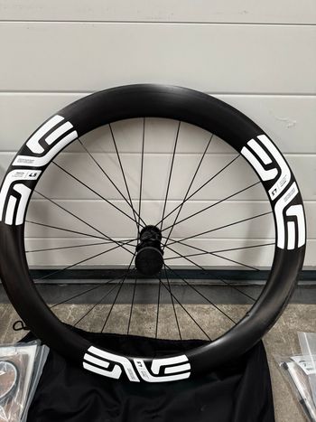 Used Enve SES 6.7 Wheelset 2026 bike — image 6 of 8