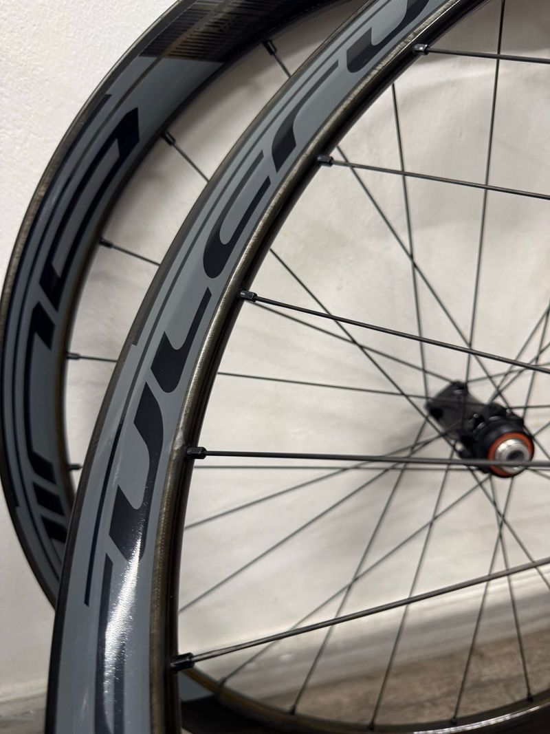 Used Fulcrum Wind 40 DB bike — image 4 of 5
