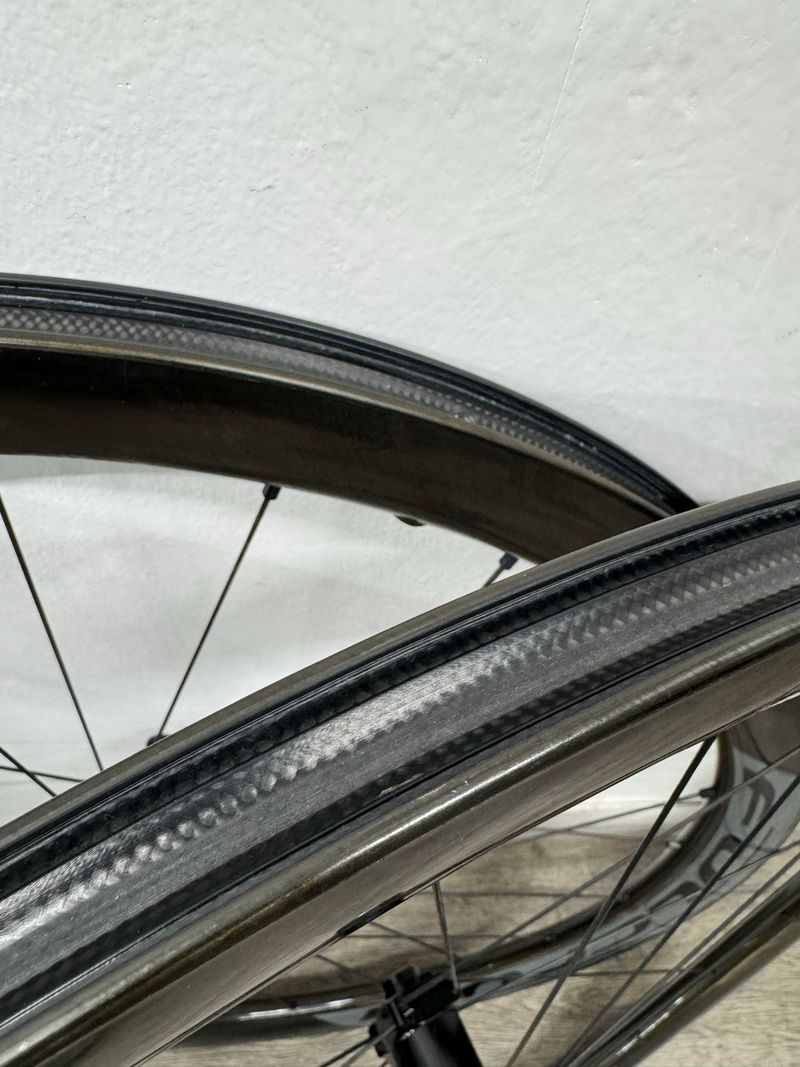 Used Fulcrum Wind 40 DB bike — image 2 of 5