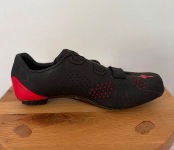 Used Specialized Torch 3.0 Road Shoe 2022 bike — image 3 of 9