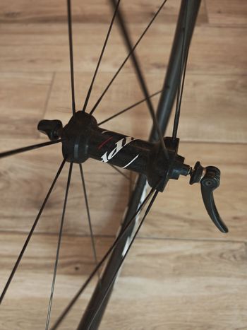 Używany Zipp 303 Firecrest bike — zdjęcie 9 z 12