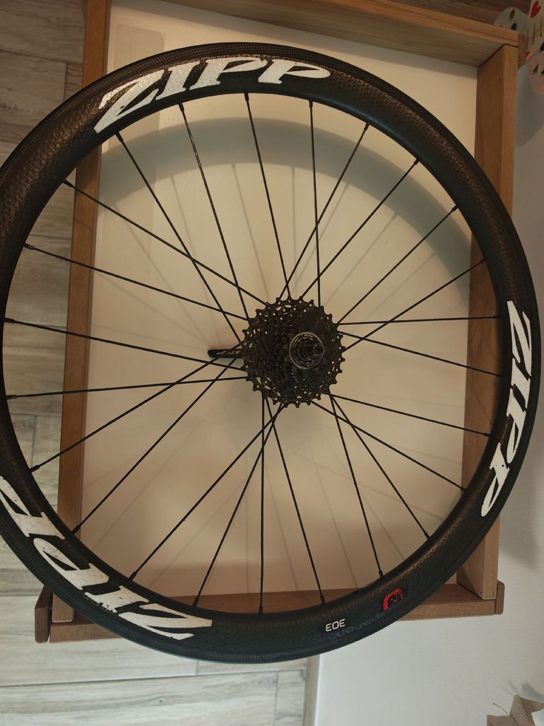 Używany Zipp 303 Firecrest bike — zdjęcie 4 z 12