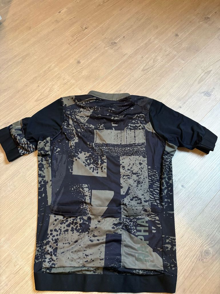 Used Rapha Shirts 2024 bike — image 6 of 12