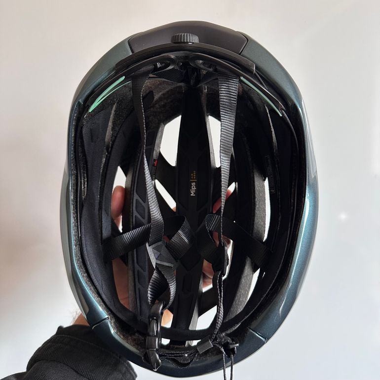 Used MET Trenta 3K Carbon MIPS Hyper Teal Helmet Size S bike — image 7 of 9