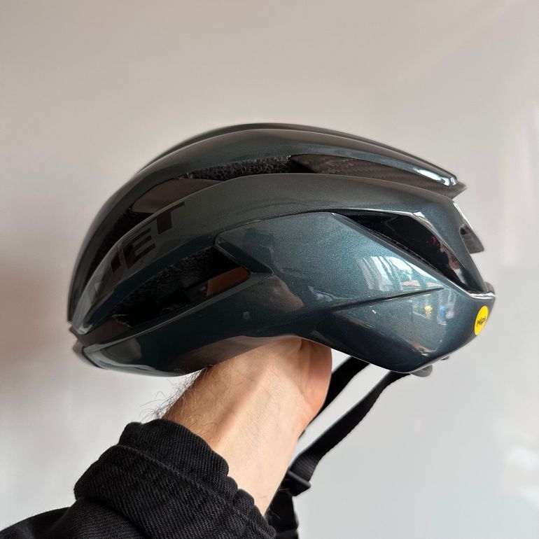 Used MET Trenta 3K Carbon MIPS Hyper Teal Helmet Size S bike — image 6 of 9
