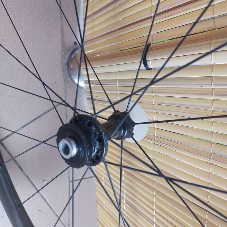 Used Campagnolo Hyperon Ultra Disc Brake Wheelset bike — image 3 of 8