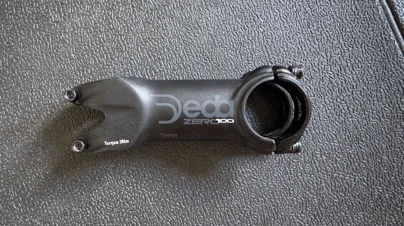 Deda Zero100 90mm Stem Cockpit d'occasion