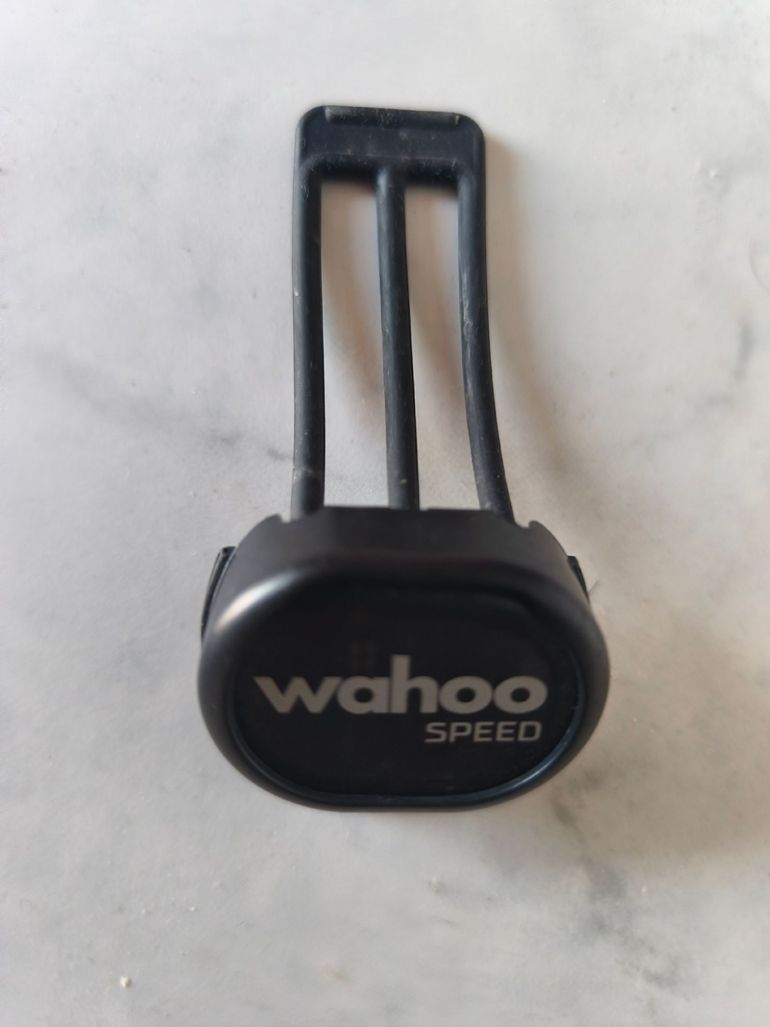 Used Wahoo ELEMNT BOLT v2 GPS Cycling Computer 2025 bike — image 7 of 7