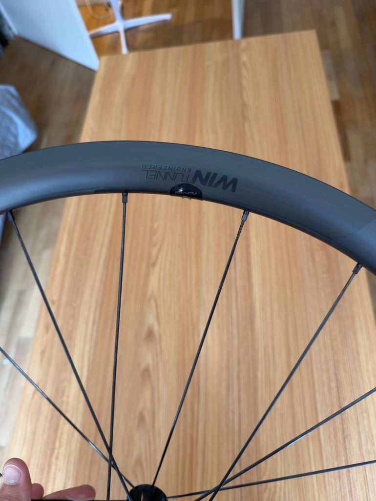 Used Roval Alpinist CLX 2022 bike — image 5 of 26