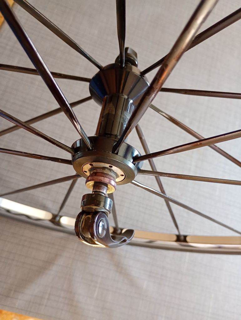 Used Mavic Ksyrium SL Wheelset 2006 bike — image 5 of 6