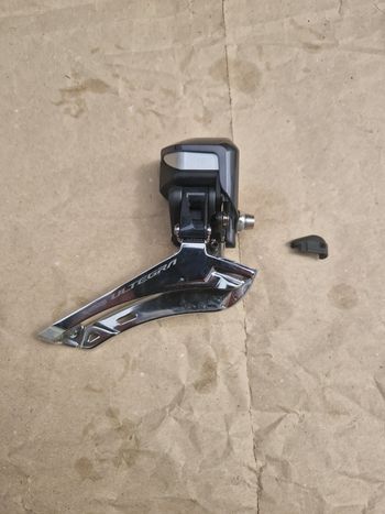 Used Shimano Uletgra DI2 11s FD8050 forskifter 2026 bike