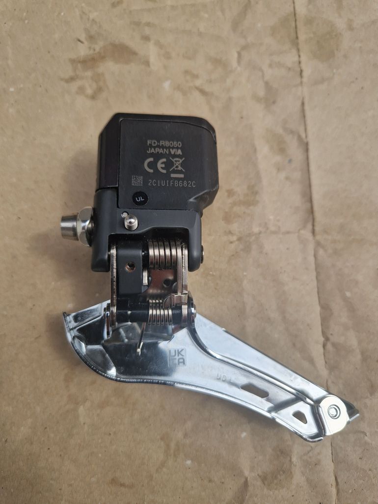 Used Shimano Uletgra DI2 11s FD8050 forskifter 2026 bike — image 2 of 7