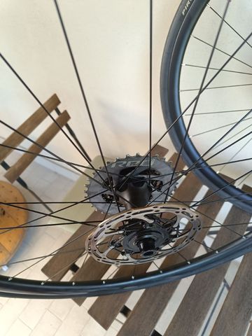 Used Syncros Complete Wheels bike — image 6 of 8