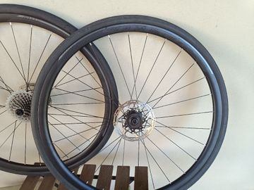 Used Syncros Complete Wheels bike — image 2 of 8