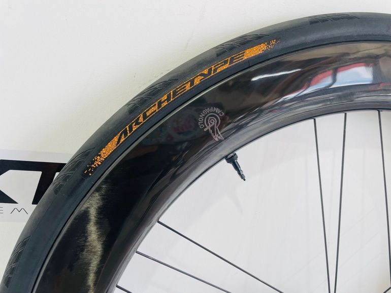 Used Campagnolo Bora Ultra WTO 60 Disc Brake 2026 bike — image 2 of 5