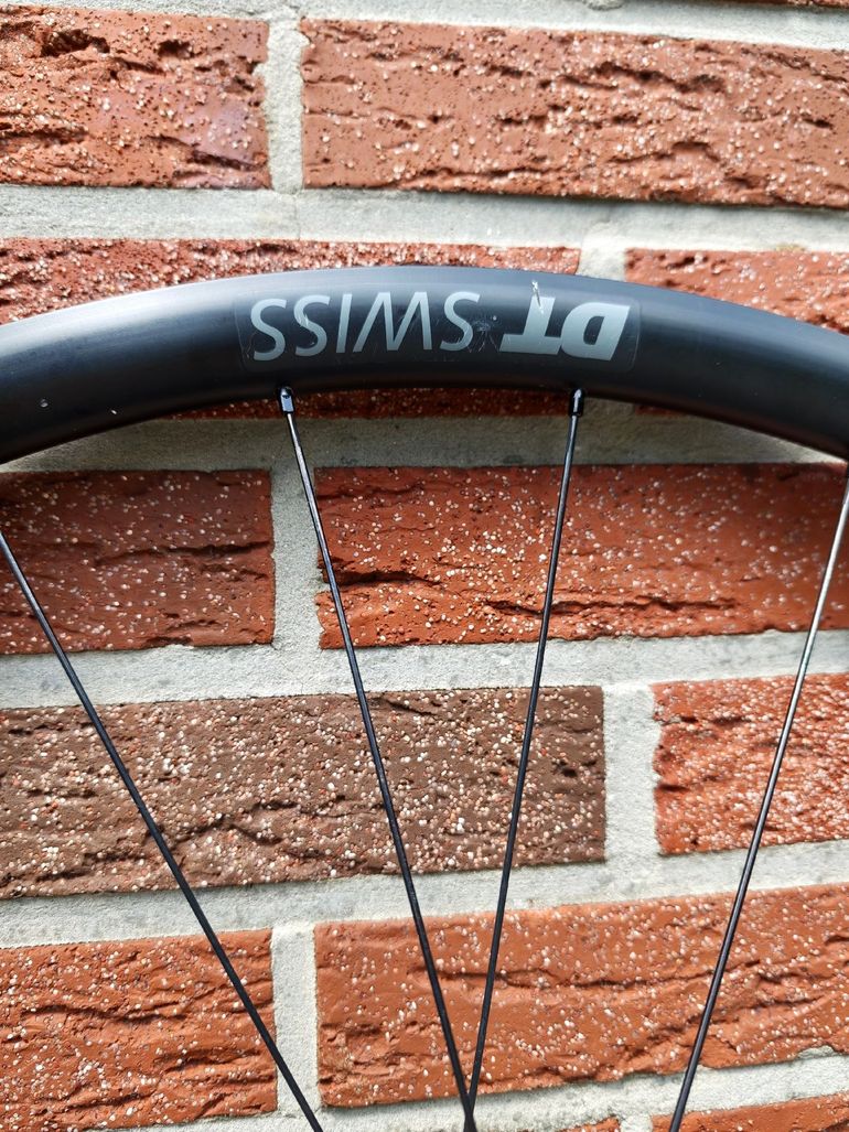 Used Dt Swiss Gravel LN Wheelset bike — image 15 of 17
