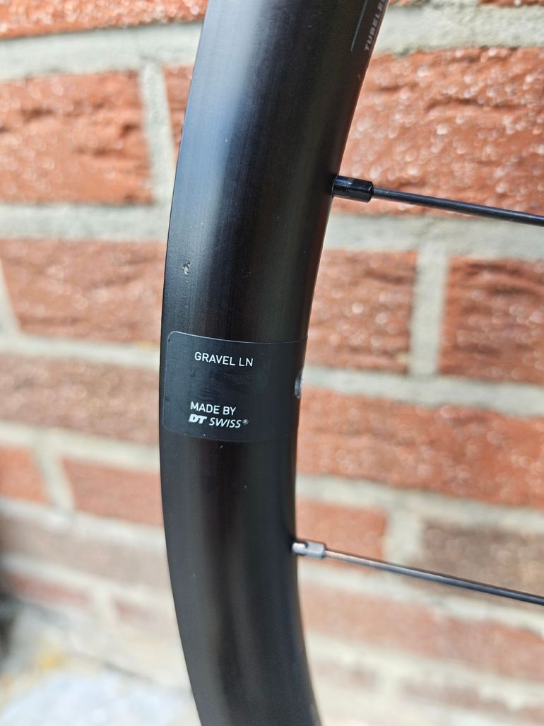 Used Dt Swiss Gravel LN Wheelset bike — image 4 of 17