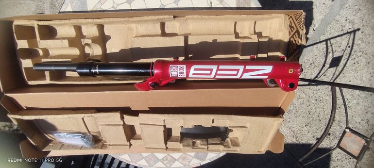 Used RockShox Zeb Ultimate Charger 3.1 2025 bike — image 9 of 9