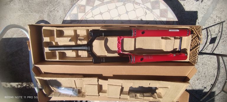 Used RockShox Zeb Ultimate Charger 3.1 2025 bike — image 3 of 9