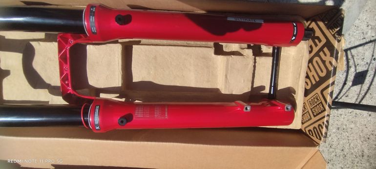 Used RockShox Zeb Ultimate Charger 3.1 2025 bike — image 6 of 9