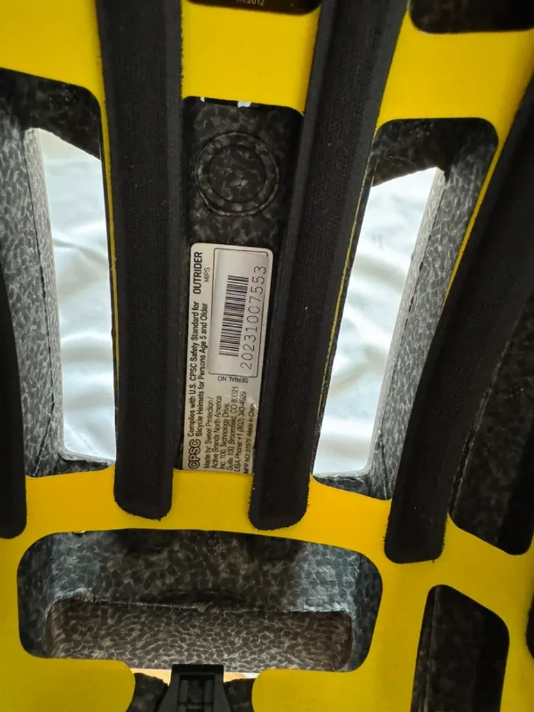 Used Sweet Protection Outrider MIPS bike — image 8 of 9