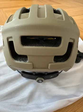 Used Sweet Protection Outrider MIPS bike — image 4 of 9