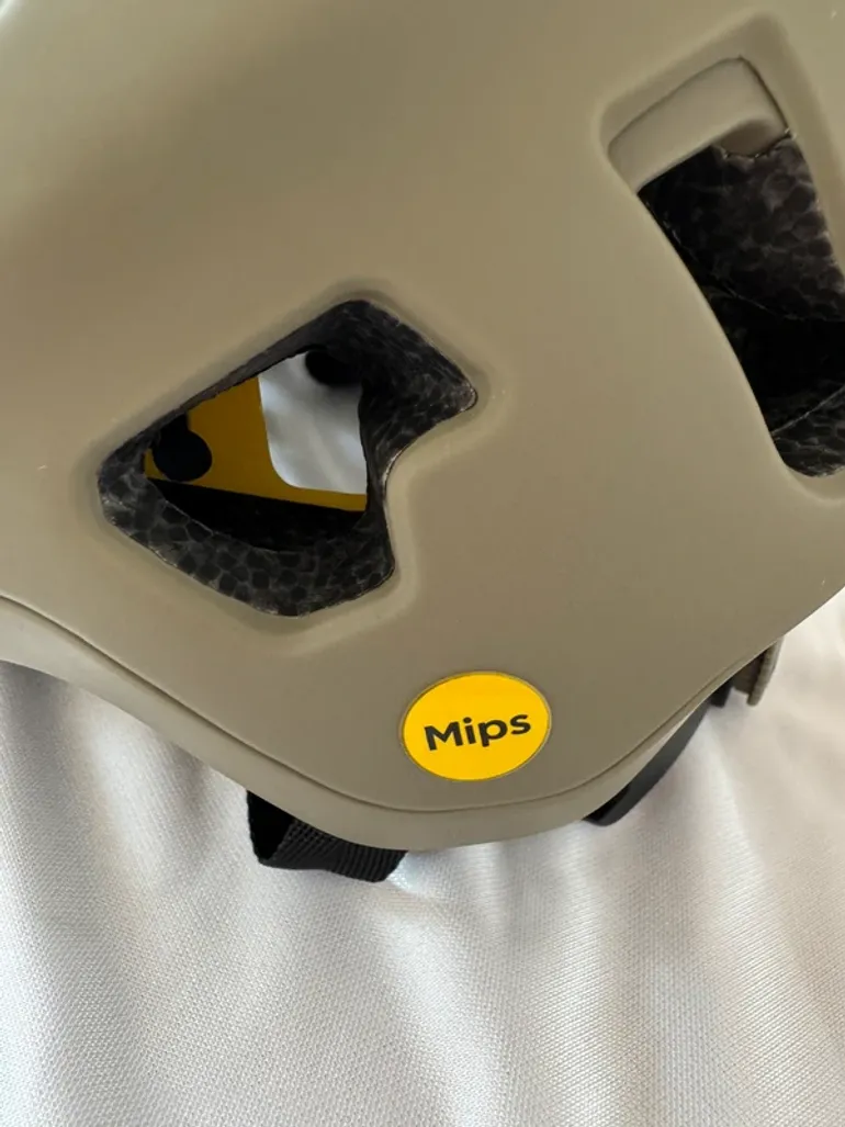Used Sweet Protection Outrider MIPS bike — image 3 of 9