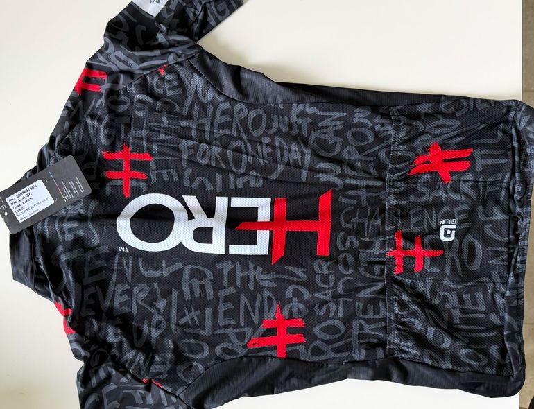 Použité Ale cycling Hero Jersey Size L 2025 bike — obrázek 2 z 3