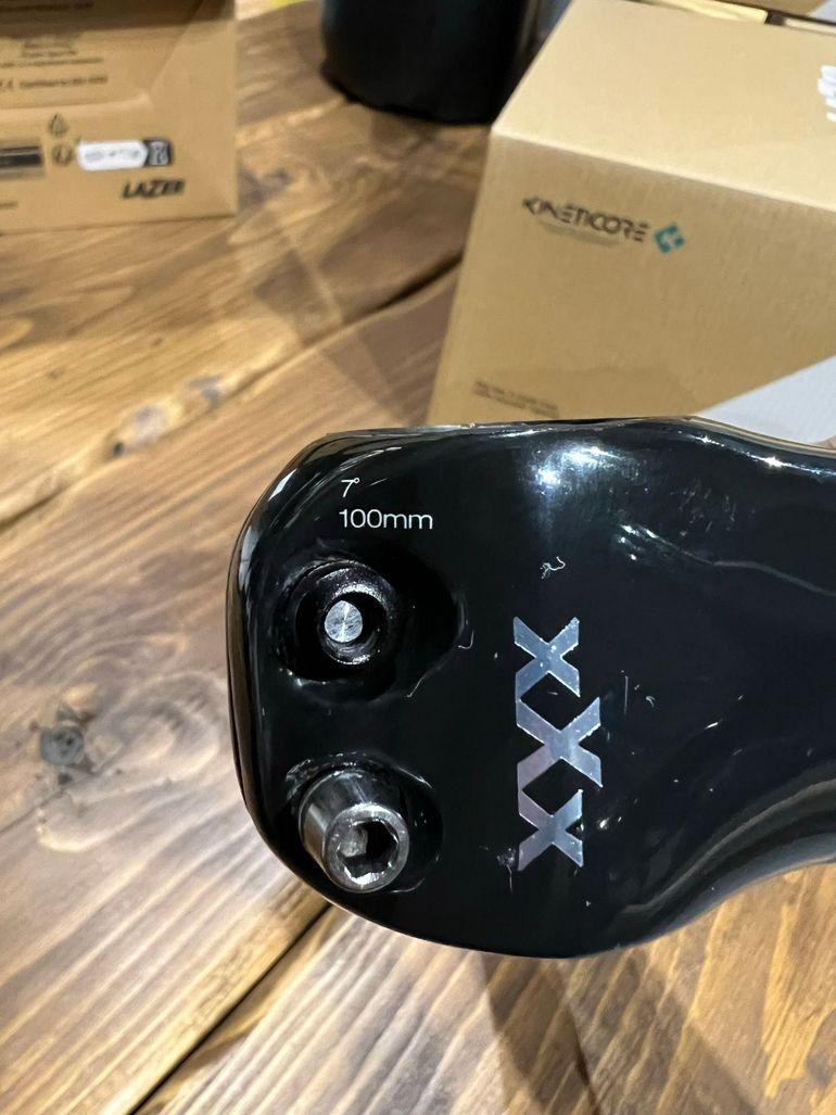 Used Bontrager XXX Manubrio Integrato bike — image 6 of 11