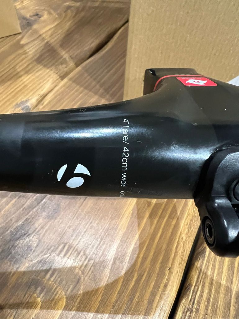 Used Bontrager XXX Manubrio Integrato bike — image 3 of 11