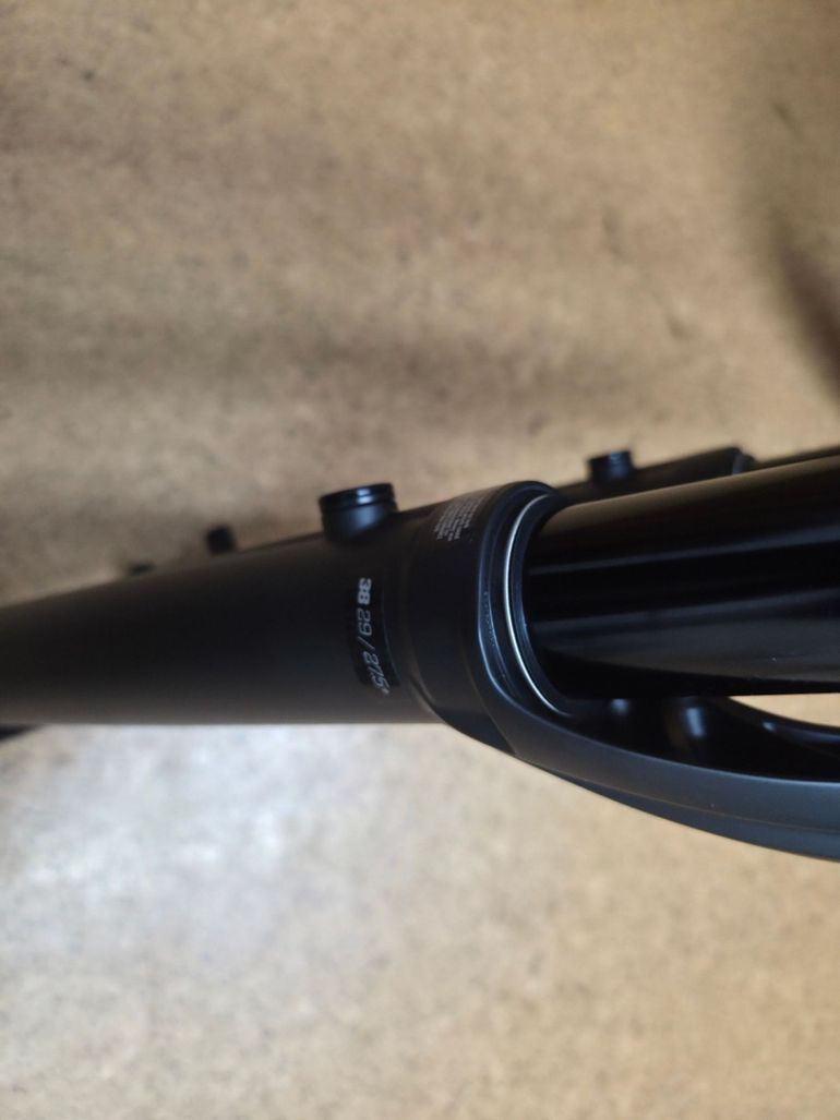 Used Fox 38 Float 29" Performance E-Optimized Grip 3pos 2026 bike — image 6 of 8