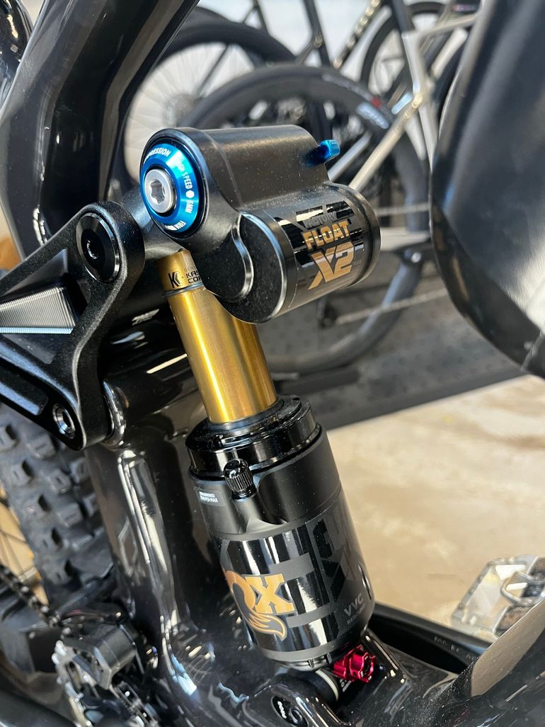Used Fox Float X2 Factory 2026 bike — image 2 of 3