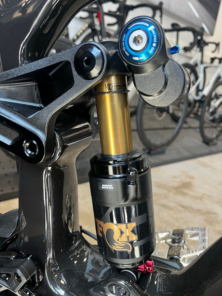 Used Fox Float X2 Factory 2026 bike — image 1 of 3