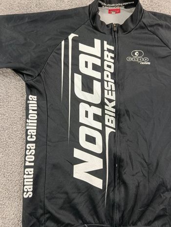 Použité Capo maillot velo femme taille xxl -40 6887 cyclisme route respirant usa bike — obrázek 2 z 6